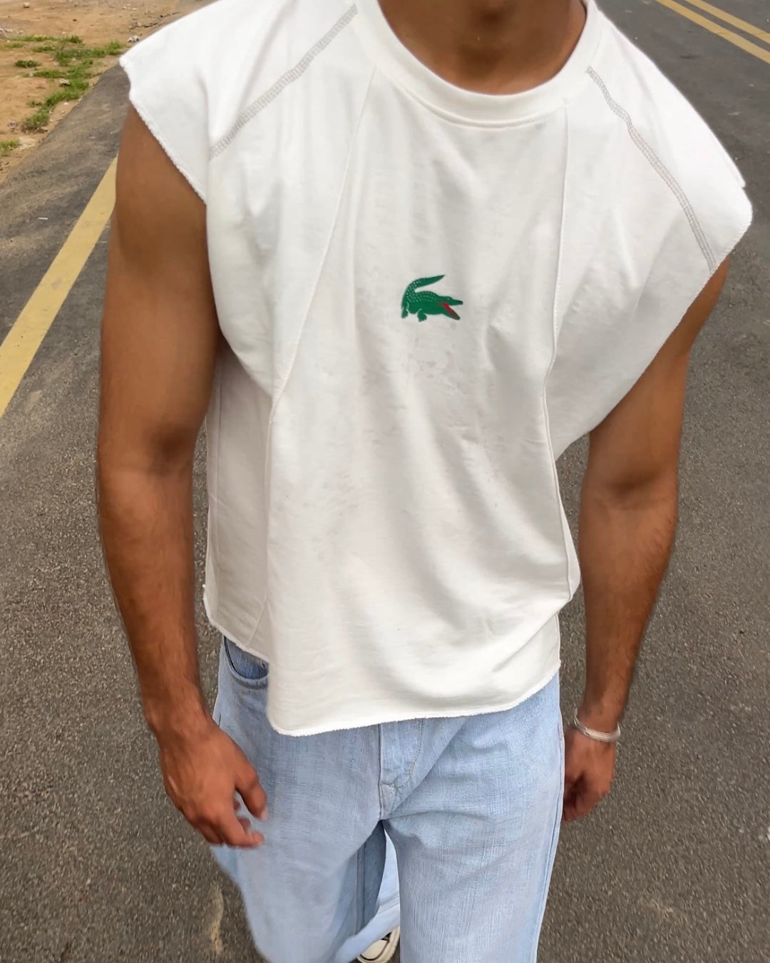 LAC0STE BOX FIT TANK TEES