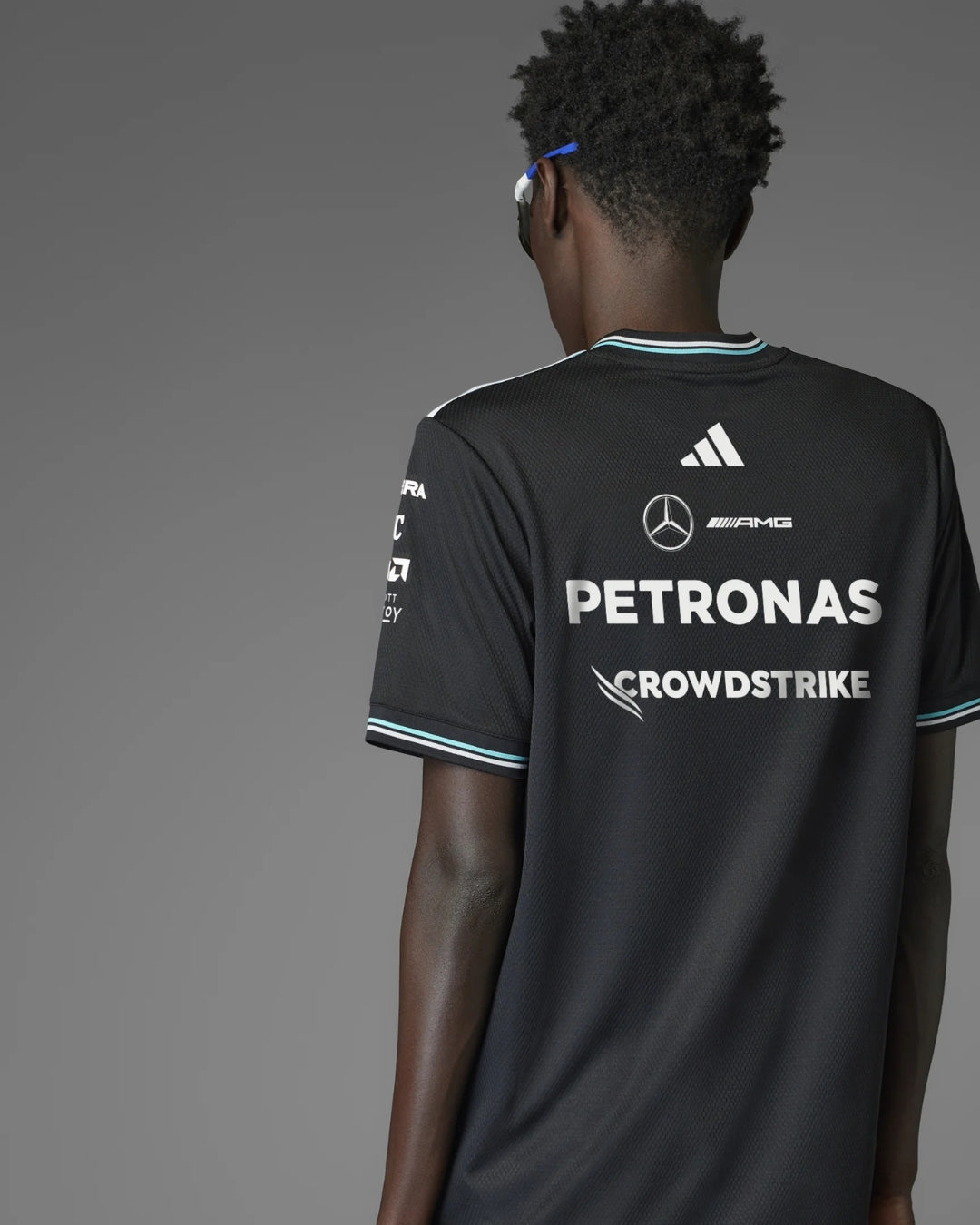 F1 BLACK PETRONAS UNISEX T-SHIRT