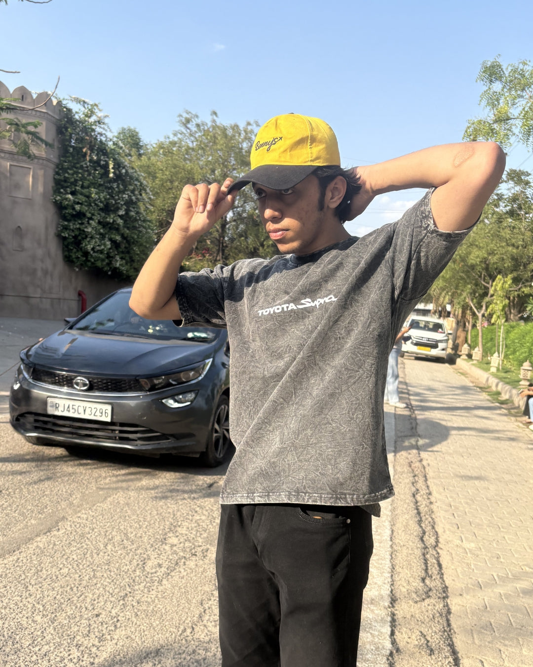 TOYOTA UNISEX ACID WASH T-SHIRT