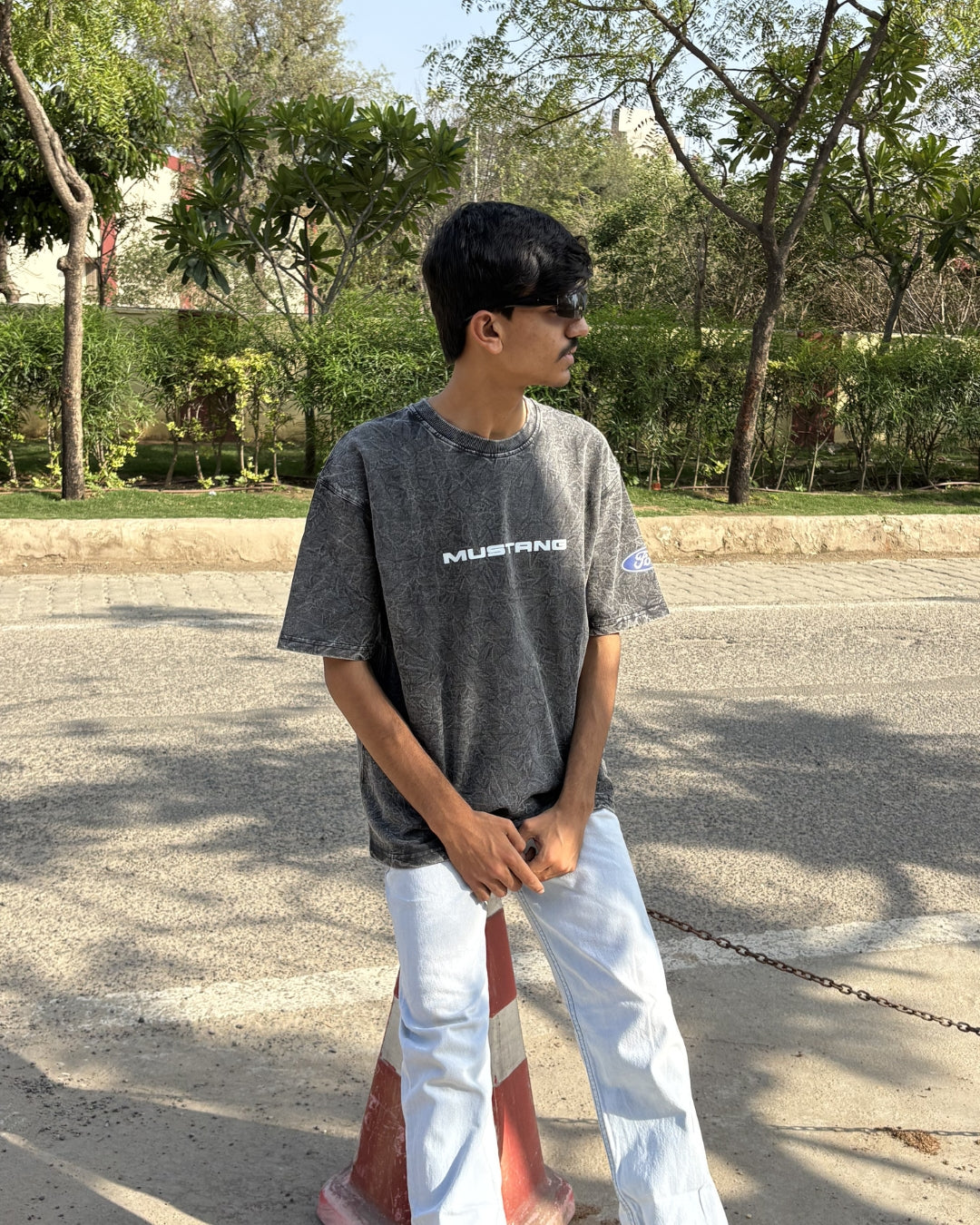 MUSTANG ACID WASH UNISEX T-SHIRT