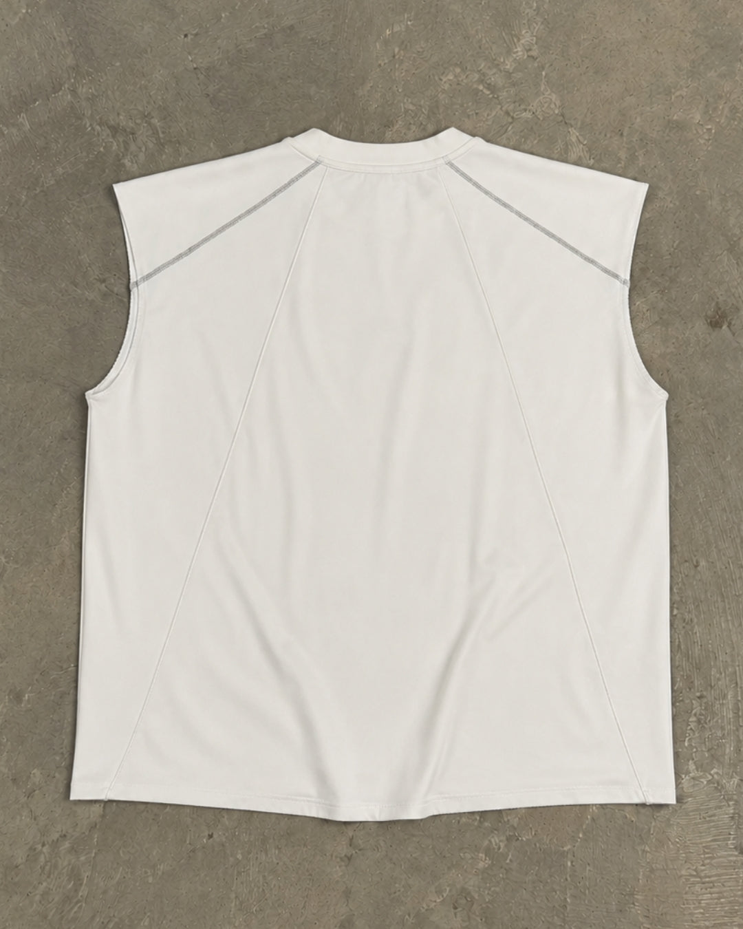 LAC0STE BOX FIT TANK TEES